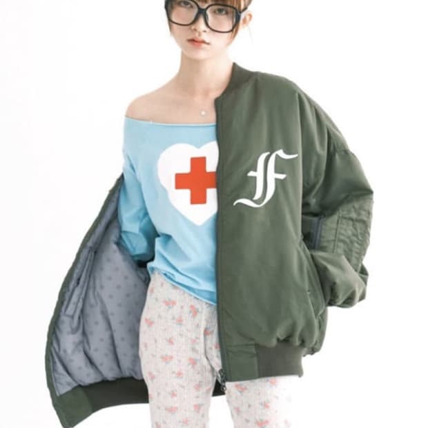 샵페어리 봄버자켓 카키