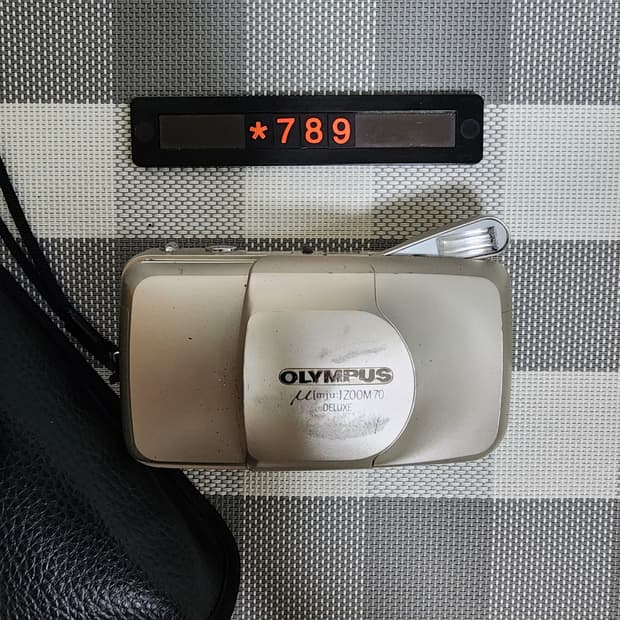 올림푸스 뮤 줌 70 디럭스 필름카메라 파우치포함