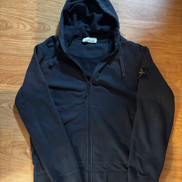 스톤아일랜드 블랙 후드집업