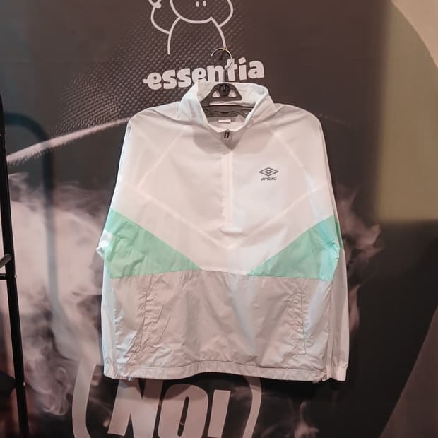 엄브로 아노락 반집업