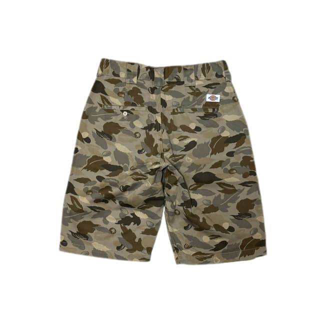 Dickies Camo Half Pants 디키즈 카모 반바지