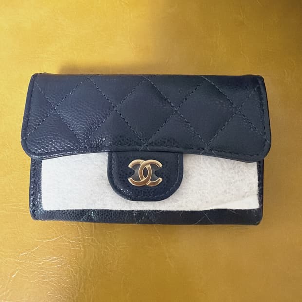 샤넬 클래식 카드 홀더 그레인드 샤이니 카프스킨