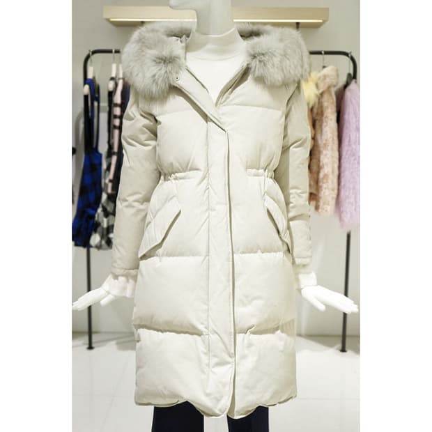 오즈세컨 폭스 퍼 트리밍 구스 점퍼