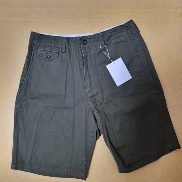 퍼스트플로어 치노 쇼츠 46사이즈 올리브 새상품