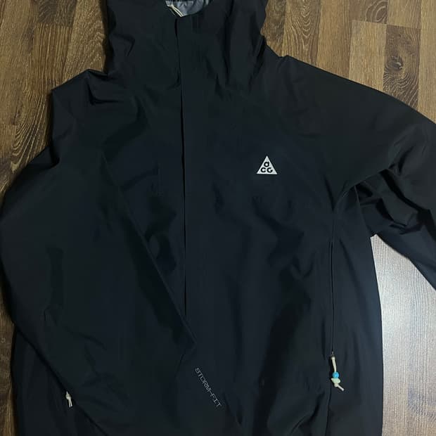 나이키 ACG 스톰핏 ADV