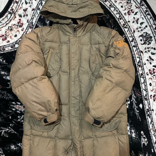 리바이스 암로고 패딩 점퍼