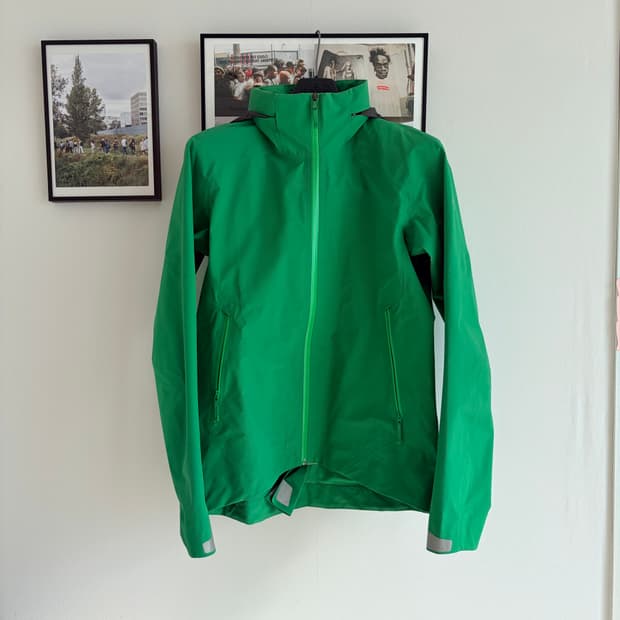 [M] 아크테릭스 고어텍스 바람막이