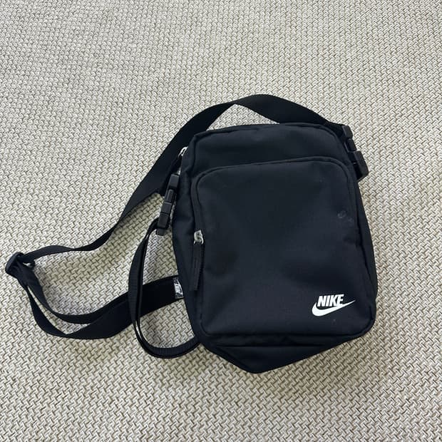 실측확인 나이키 헤리티지 크로스백 0406D