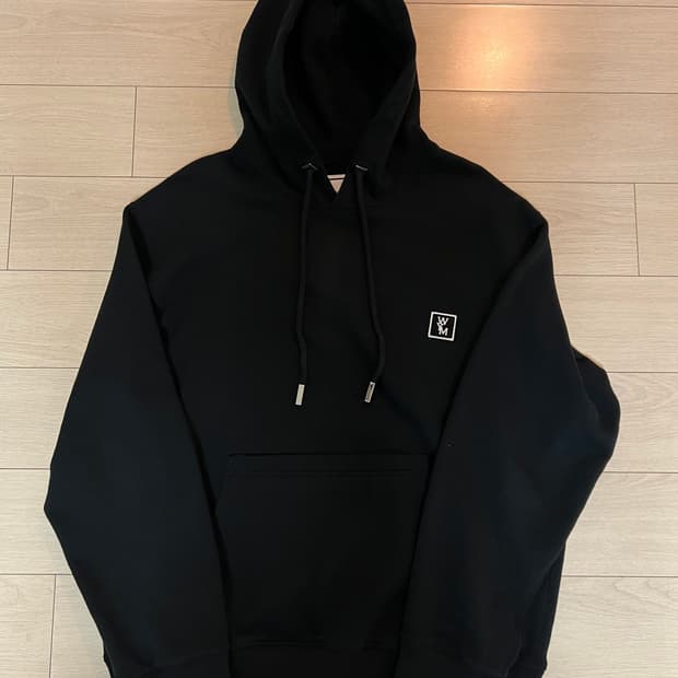 우영미 백로고 후드티