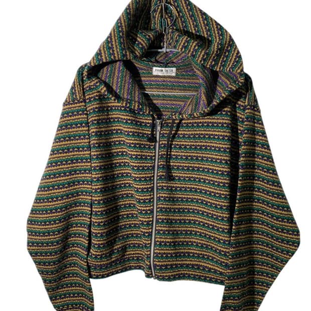 emem 크롭 니트 후드 집업