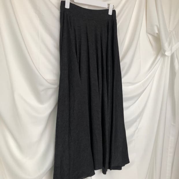 585. deep gray comfortable long SK