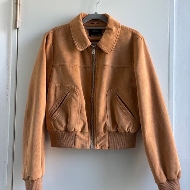 Urbanoutfitters 봄버자켓