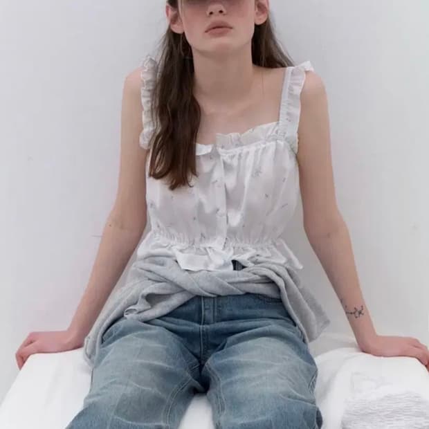 순수 soonsu Glossy Lambie Top 