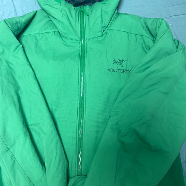 아크테릭스 아톰후디 정글 m