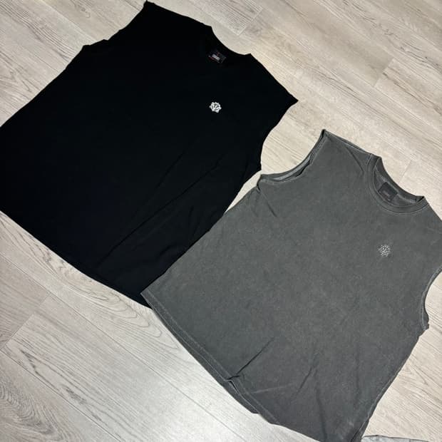 [os] innir SLEEVELESS T-SHIRT 2장일괄