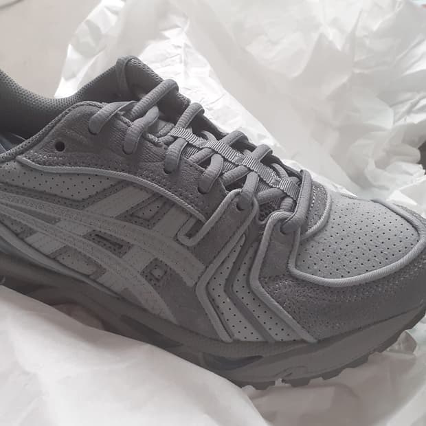 톰브라운 아식스 그레이 275 새상품