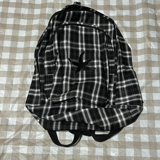 더콜디스트모먼트 백팩 OS 빈티지 체크 패치 별 블랙