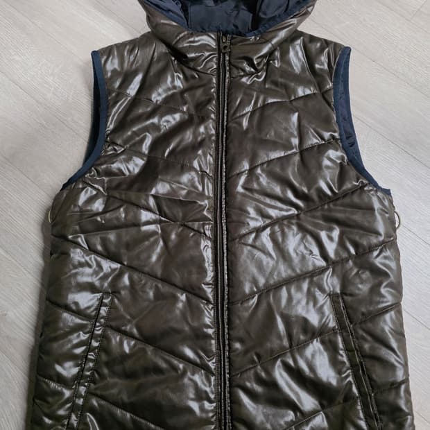 series; 시리즈 남녀 패딩조끼.  싸이즈 95