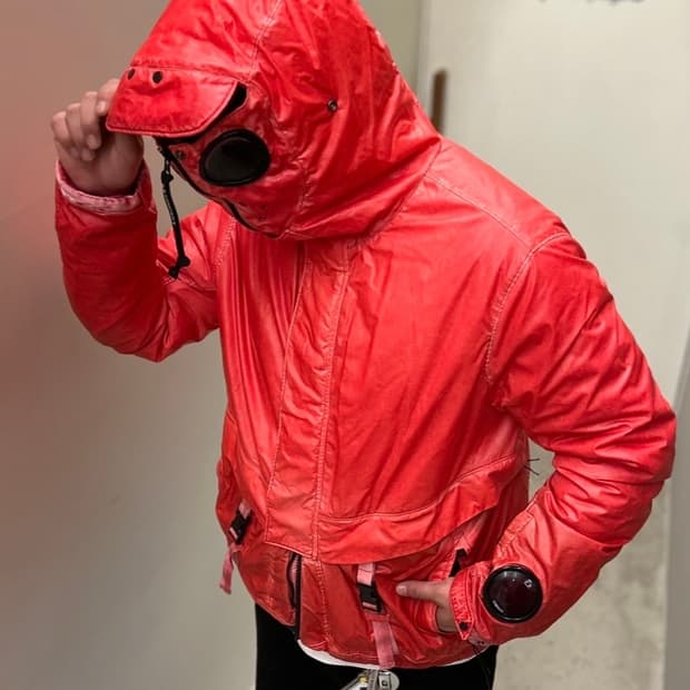 Cp컴퍼니 숏 점퍼 L