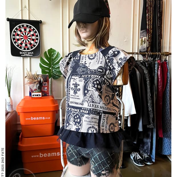 Titilate Valet by Japan Gothic Print Top