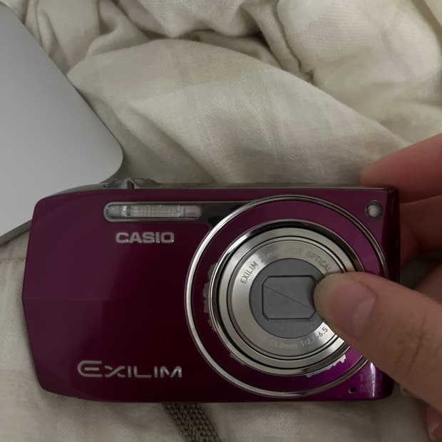 카시오 엑슬림 z2300 아일릿모카 디카