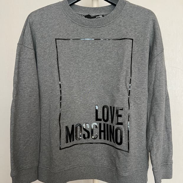 Love Moschino 러브 모스키노 박스 로고 스웨트셔츠 그레이