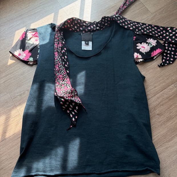 안나수이 anna sui 플라워 반팔티 빈티지