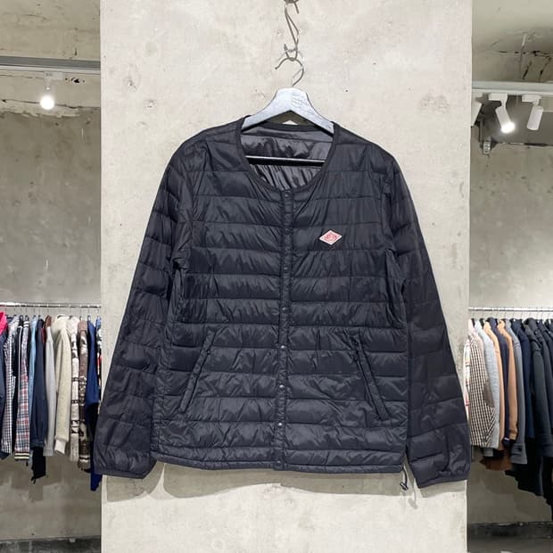 단톤 블랙 로고 나일론 다운 자켓