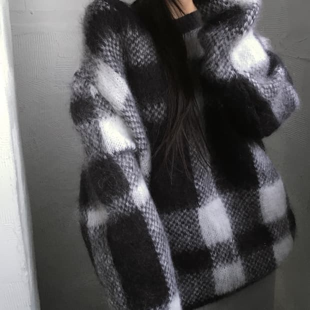 Maison Kitsune 메종키츠네 브러시드 모헤어 체크 니트