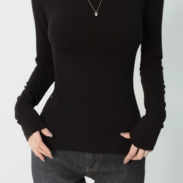 (새상품) 페일제이드 벨라 베이직 라운드넥 티 블랙 1사이즈