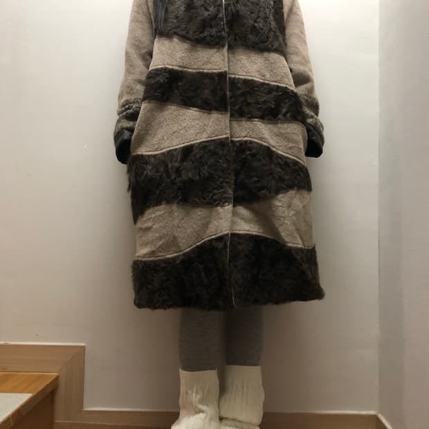 빈티지 브라운 퍼 디테일 코트