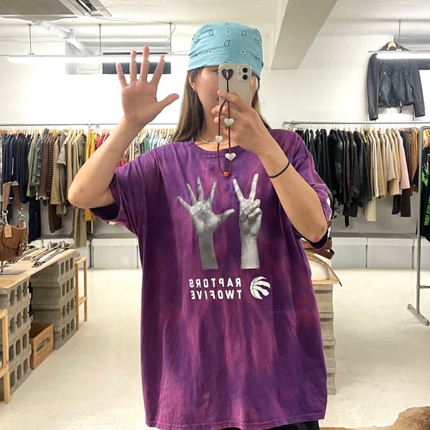 ADIDAS bleach washed 25 t-shirts 핸드사인
