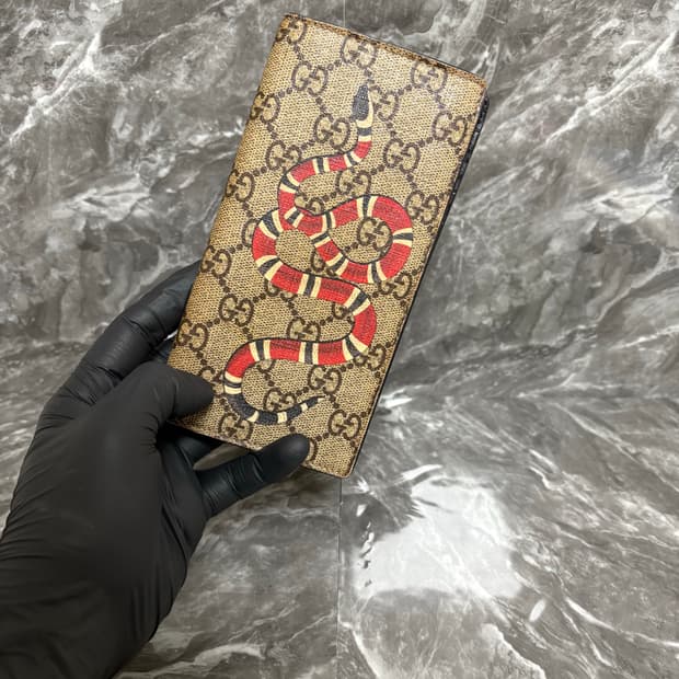 구찌 킹스네이크 장지갑