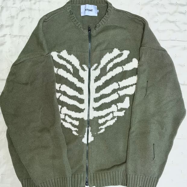 엑스톤즈 XTK037 보운 니트 집업 (KHAKI)