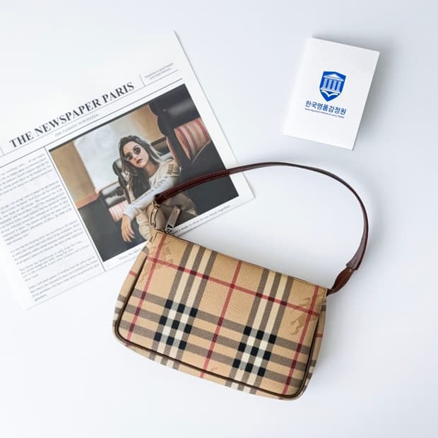 버버리 미니 숄더백