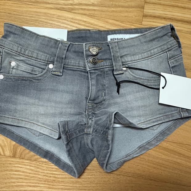 새상품 버쉬카 미니 데님 숏팬츠 반바지
