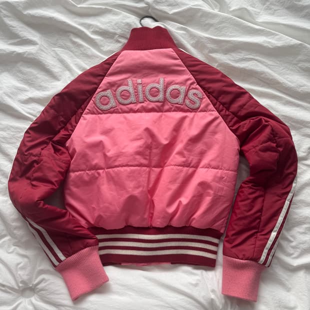 아디다스 빈티지 경량패딩