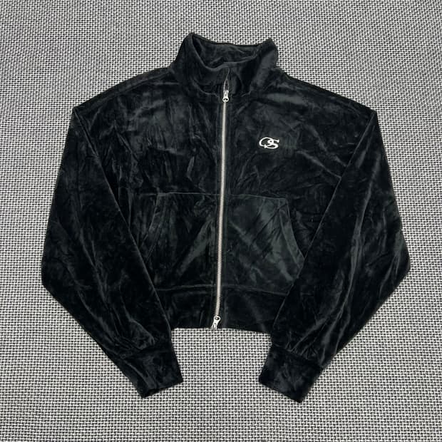 오드스튜디오 벨벳 집업