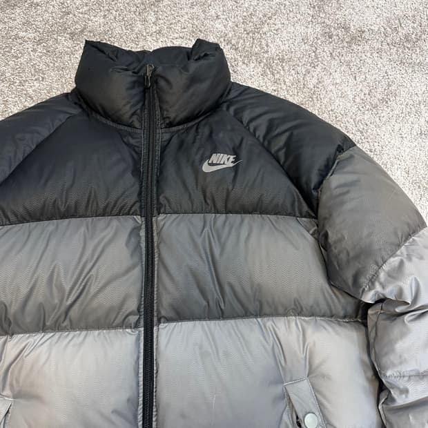 나이키 550 하이브리드 리버서블 다운 패딩M