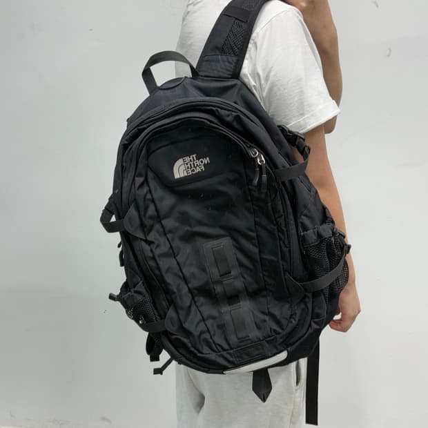 노스페이스 핫샷 블랙 백팩