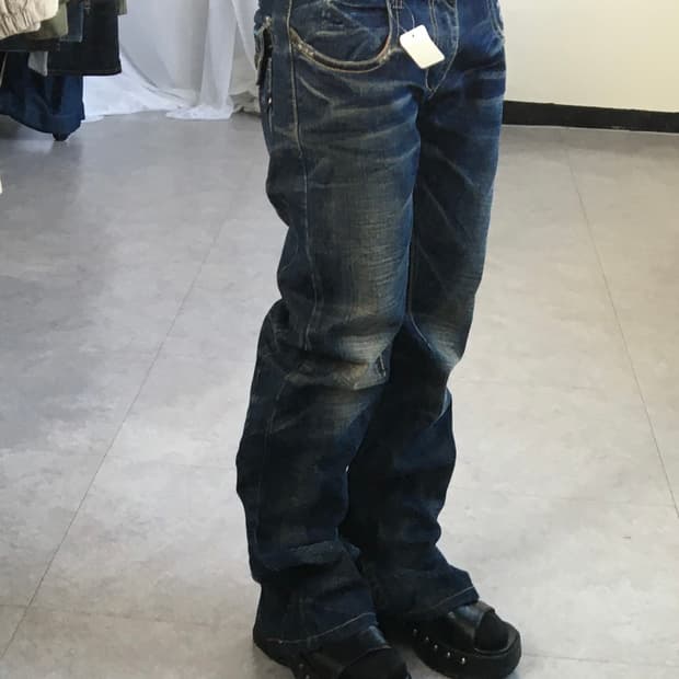 Red pepper washing denim pants