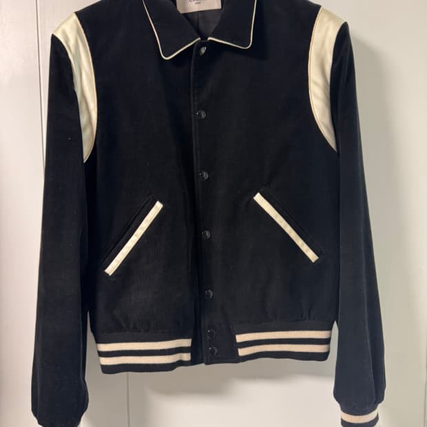 셀린느 테디 자켓 50사이즈 (신품급)