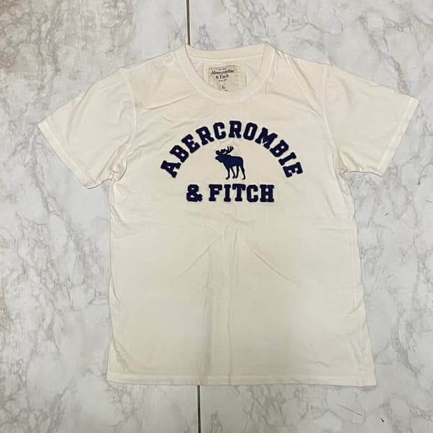 아베크롬비 반팔 티셔츠 사이즈 100