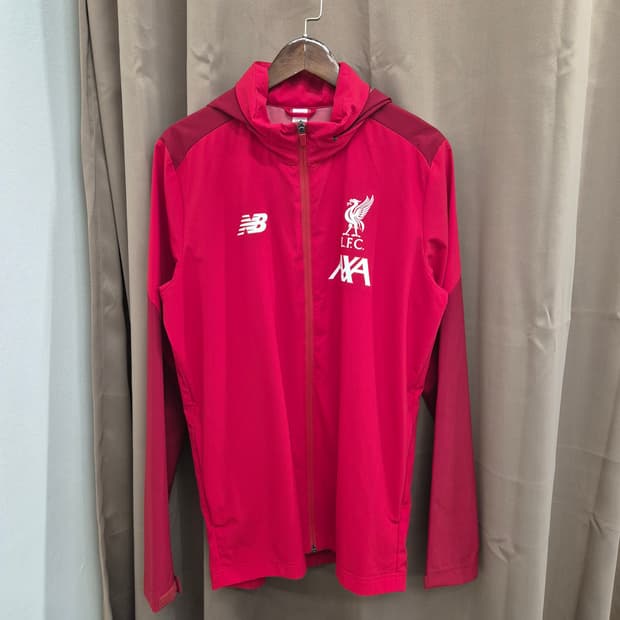 뉴발란스 리버풀 LFC 후드 집업 레드