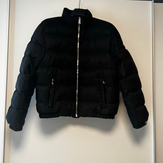 [54] 프라다 sgb112 패딩 블랙