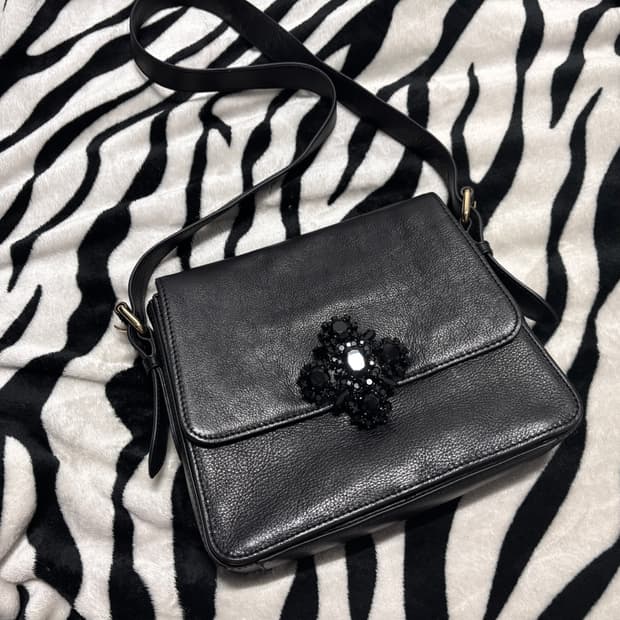 Juicy Couture(쥬시꾸뛰르) 고딕 블랙 숄더백 