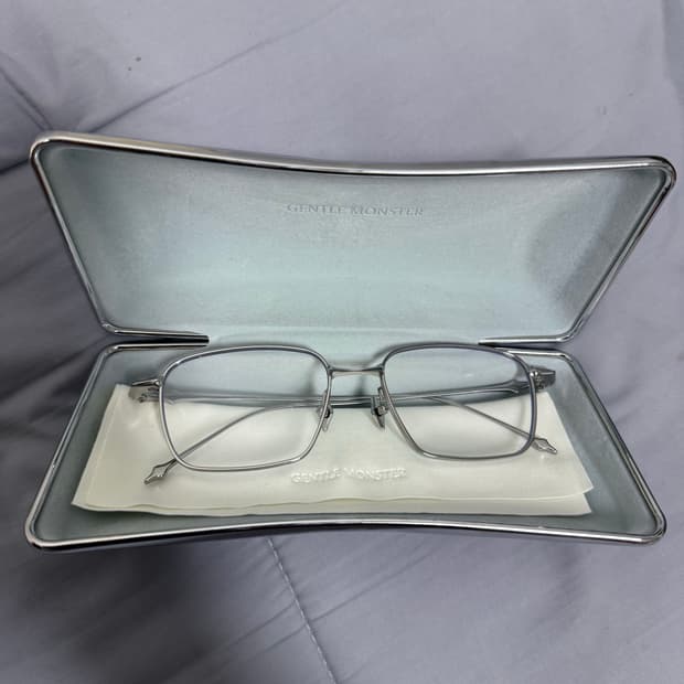 젠틀몬스터 아바 