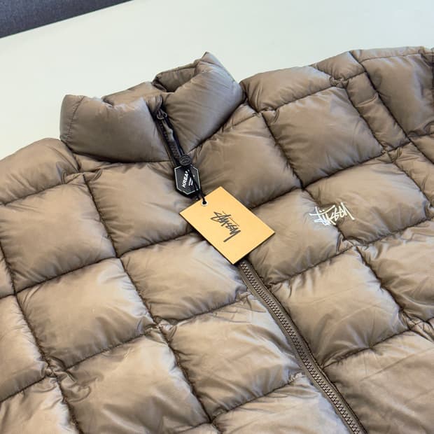 스투시 미드웨이트 푸퍼 토프 XXL