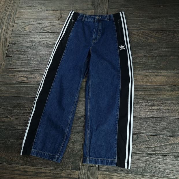 [아디다스] 와이드 트랙 데님 팬츠 청바지 M18956
