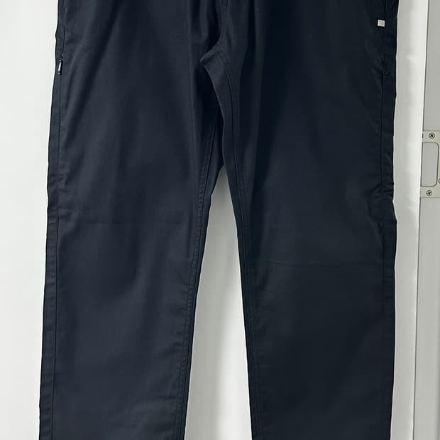 오클리(OAKLEY) 남성 면 치노팬츠 / 블랙